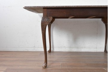 イギリスヴィンテージ　1960年頃　彫刻と曲線脚が優美なエクステンションテーブル　(R-090012)