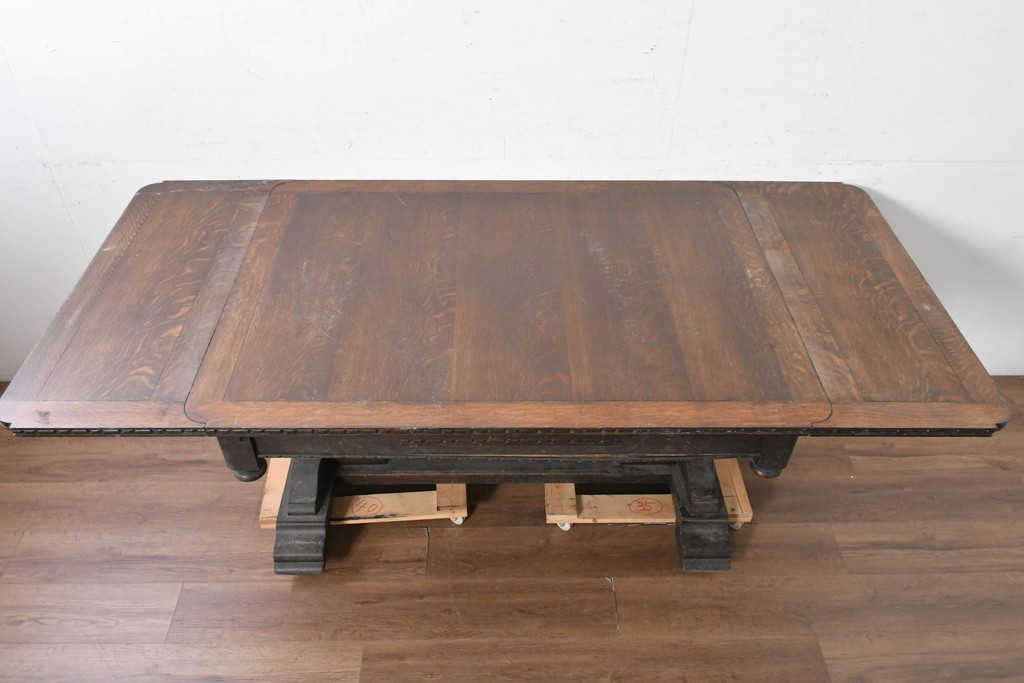 イギリスアンティーク　1930年頃　上手物!!　高級品!!　オーク材　大きなバルボスレッグが存在感を放つドローリーフテーブル　(R-090013)