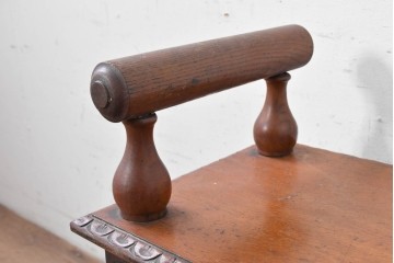 イギリスアンティーク　 1840年から1880年頃　オーク材　花彫刻と縦溝装飾が美しいベンチ　(R-090014)