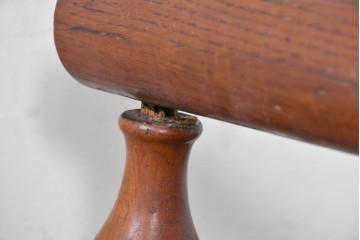 イギリスアンティーク　 1840年から1880年頃　オーク材　花彫刻と縦溝装飾が美しいベンチ　(R-090014)