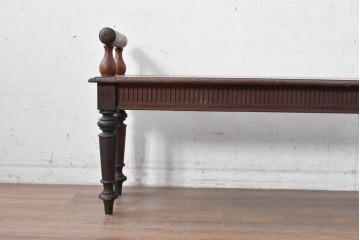 イギリスアンティーク　 1840年から1880年頃　オーク材　花彫刻と縦溝装飾が美しいベンチ　(R-090014)