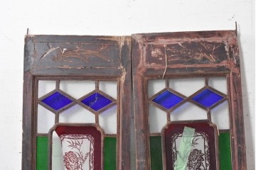 中国アンティーク建具　1920年から1940年頃　青と緑の色ガラスが印象的な両開き窓2枚(1対)セット　(R-090017)