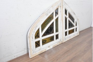 イギリスアンティーク　1930年頃　エナメル絵付け　草花と果実が華やかなステンドグラスのFIX窓2枚セット　(R-090026)