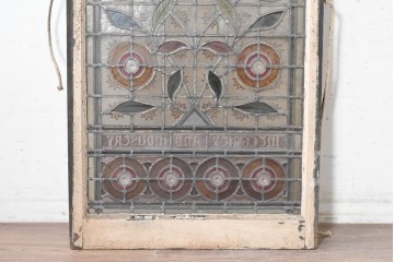 イギリスアンティーク　1900年から1920年頃　繊細な絵付けと色ガラスが魅力的なステンドグラス窓1枚　(R-090031)