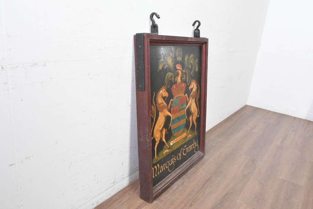 【簡易リペア限定品】　イギリスアンティーク　1930年から1940年頃　紋章風意匠とユニコーンが印象的なパブサイン　(R-090032)