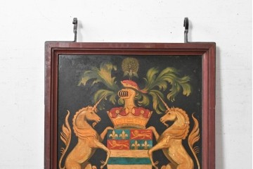 【簡易リペア限定品】　イギリスアンティーク　1930年から1940年頃　紋章風意匠とユニコーンが印象的なパブサイン　(R-090032)