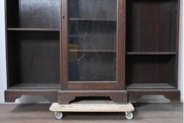 フランスアンティーク　1920年頃　オーク材　クラシカルな佇まいのガラス扉付きブックシェルフ　(R-090035)