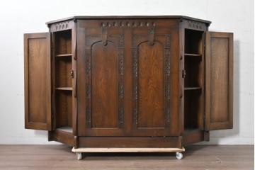 イギリスアンティーク　1940年から1950年頃　オーク材　植物モチーフの彫刻が上品なカウンターテーブル　(R-090037)