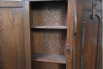 イギリスアンティーク　1940年から1950年頃　オーク材　植物モチーフの彫刻が上品なカウンターテーブル　(R-090037)