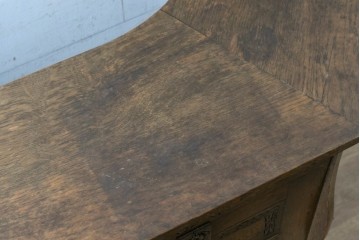 イギリスアンティーク　1940年から1950年頃　オーク材　植物モチーフの彫刻が上品なカウンターテーブル　(R-090037)