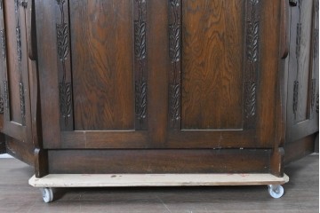 イギリスアンティーク　1940年から1950年頃　オーク材　植物モチーフの彫刻が上品なカウンターテーブル　(R-090037)