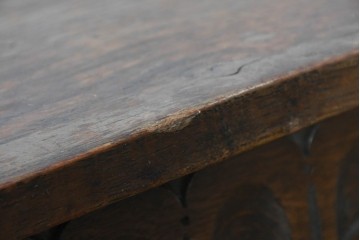 イギリスアンティーク　1940年から1950年頃　オーク材　植物モチーフの彫刻が上品なカウンターテーブル　(R-090037)