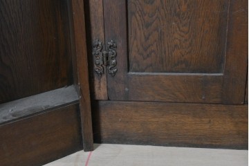 イギリスアンティーク　1940年から1950年頃　オーク材　植物モチーフの彫刻が上品なカウンターテーブル　(R-090037)