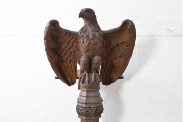 【簡易リペア限定品】　イギリスアンティーク　1870年から1910年頃　激レア!　オーク材　翼を広げた鷲の彫刻が圧巻のレクターン　(R-090038)