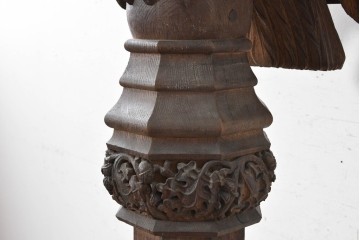 【簡易リペア限定品】　イギリスアンティーク　1870年から1910年頃　激レア!　オーク材　翼を広げた鷲の彫刻が圧巻のレクターン　(R-090038)
