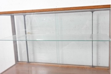 イギリスアンティーク　1940年から1950年頃　SHOPFITTINGS MANCHESTER LTD社　オーク材　端正な佇まいのカウンターショーケース　(R-090039)