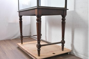 フランスアンティーク　1930年から1940年頃　A. RAVENEL Fils　ディスプレイを引き立てるガラスショーケース　(R-090041)