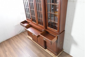 中古　美品　イタリア　RM Arredamenti(RM アッレダメンティ)　MAZZANTICA(マッザンティカ)　美しい格子ガラス扉のキャビネット　定価約180万円　(R-090047)
