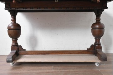 イギリスアンティーク　オーク材　バルボスレッグが目を引くエクステンションテーブル　(R-090049)