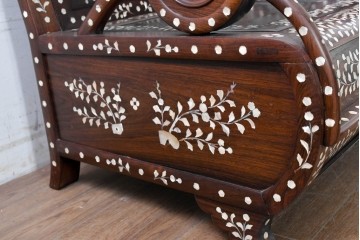 中国ヴィンテージ　1950年から1970年頃　高級品!　紫檀(シタン)材・大理石(雲石)　中国伝統の螺鈿細工を贅沢に施した板座チェア2脚セット　(R-090051)