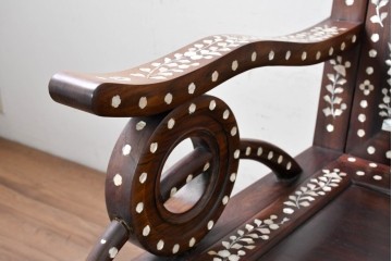 中国ヴィンテージ　1950年から1970年頃　高級品!　紫檀(シタン)材・大理石(雲石)　中国伝統の螺鈿細工を贅沢に施したベンチ　(R-090052)