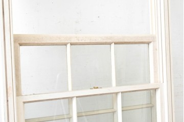 イギリスヴィンテージ建具　1970年頃　白ペイントがさわやかな格子入り上げ下げ窓1枚　(R-090054)