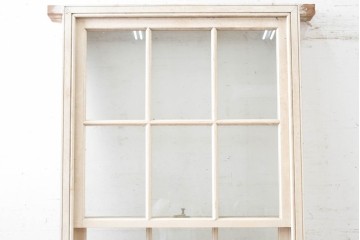 イギリスヴィンテージ建具　1970年頃　白ペイントがさわやかな格子入り上げ下げ窓1枚　(R-090054)
