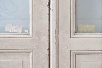 フランスアンティーク　1900年頃　特大!!　伸びやかな草花のエッチングガラスが美しい!　折れ戸と片開き戸の3枚セット　(R-090058)