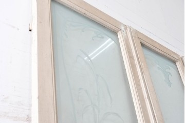 フランスアンティーク　1900年頃　特大!!　伸びやかな草花のエッチングガラスが美しい!　折れ戸と片開き戸の3枚セット　(R-090058)
