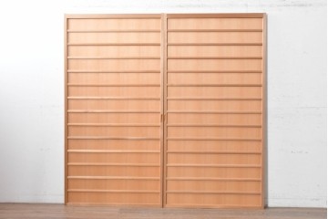 ヴィンテージ建具　昭和後期　柾目が魅力的な舞良戸2枚セット　(R-090060)