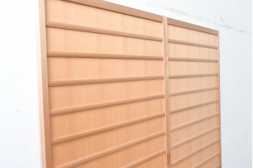 ヴィンテージ建具　昭和後期　柾目が魅力的な舞良戸2枚セット　(R-090060)