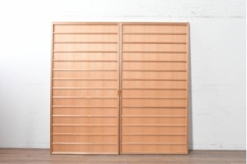 ヴィンテージ建具　昭和後期　柾目が魅力的な舞良戸2枚セット　(R-090060)