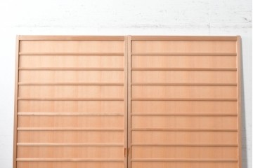 ヴィンテージ建具　昭和後期　柾目が魅力的な舞良戸2枚セット　(R-090060)