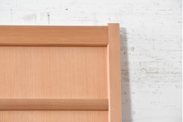 ヴィンテージ建具　昭和後期　柾目が魅力的な舞良戸1枚　(R-090061)