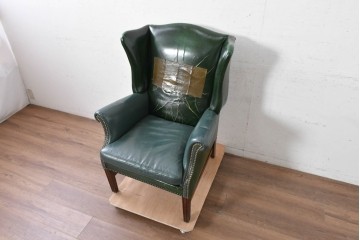 イギリスヴィンテージ　1950年頃　本革(レザー)　チェスターフィールド　深いグリーンと包み込むようなフォルムが魅力のウィングバックチェア　(R-090063)