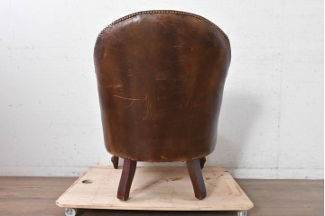  イギリスヴィンテージ　1950年頃　ジャンクスタイル　深いボタン留めと丸みのあるフォルムが目を引くスプーンバックチェア　(R-090069)