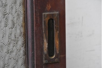 イギリスアンティーク建具　1940年頃　高さ約2.5m　型ガラスがアクセントを添える引き戸1枚　(R-090075)