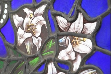 イギリスアンティーク　1900年頃　特大!!　幅約2.5m　エナメル彩色　広がる花々の意匠を描いたステンドグラス1枚　(R-090079)