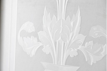 イギリスアンティーク　1920年頃　特大!!　高さ約2.7m　花瓶に生けた草花を繊細に描いたエッチングガラス入りドア1枚　(R-090080)