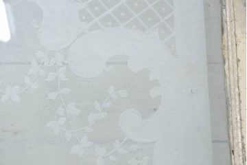 フランスアンティーク　1900年から1920年頃　特大!!　高さ約3m　花器から広がる草花のエッチング模様が印象的なドア1枚　(R-090083)