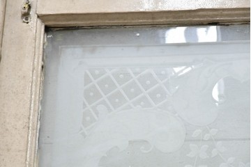フランスアンティーク　1900年から1920年頃　特大!!　高さ約3m　花器から広がる草花のエッチング模様が印象的なドア1枚　(R-090083)