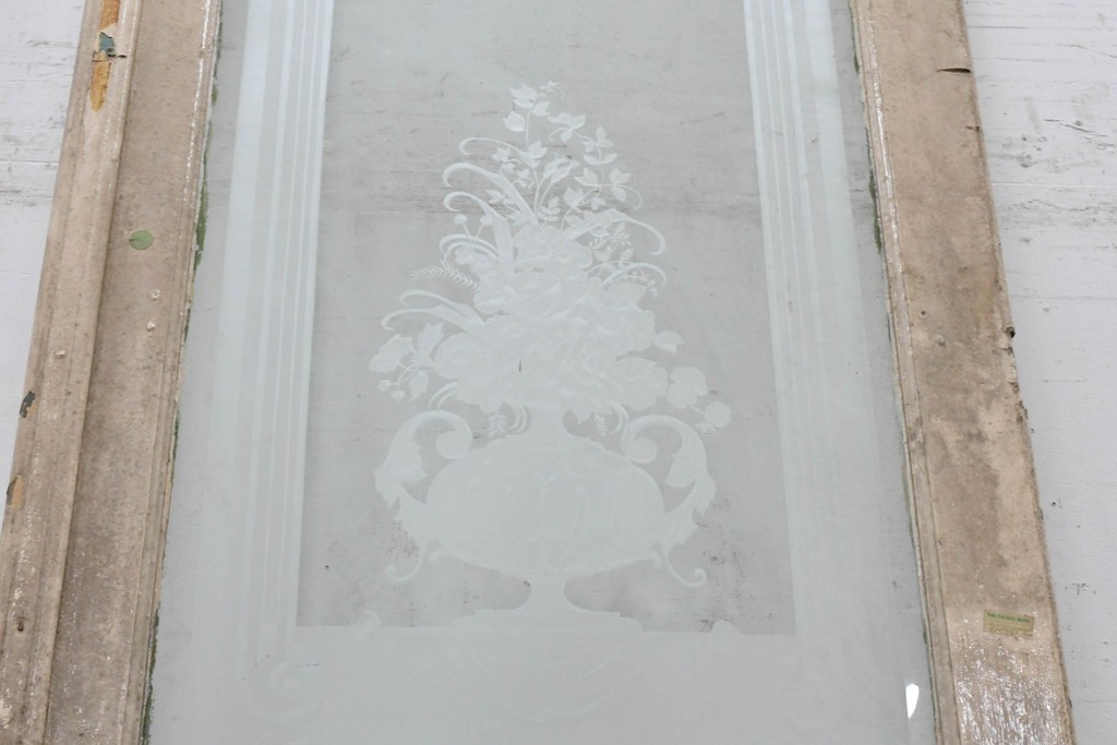 フランスアンティーク　1900年から1920年頃　特大!!　高さ約3m　花器から広がる草花のエッチング模様が印象的なドア1枚　(R-090083)