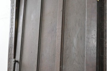 イギリスアンティーク建具　オーク材　教会で使われた重厚感のある枠付きドア1枚　(R-090085)
