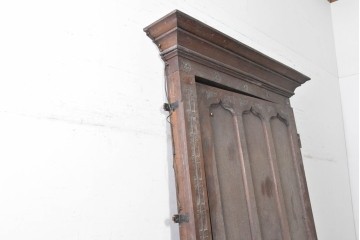 イギリスアンティーク建具　オーク材　教会で使われた重厚感のある枠付きドア1枚　(R-090085)