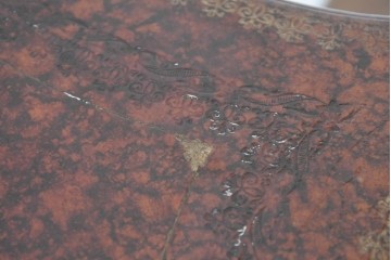 中古　MAITLAND SMITH(メートランドスミス)　レザー張り　曲線とクラシカルな意匠が上品なチェスト　定価約120万円　(R-090086)