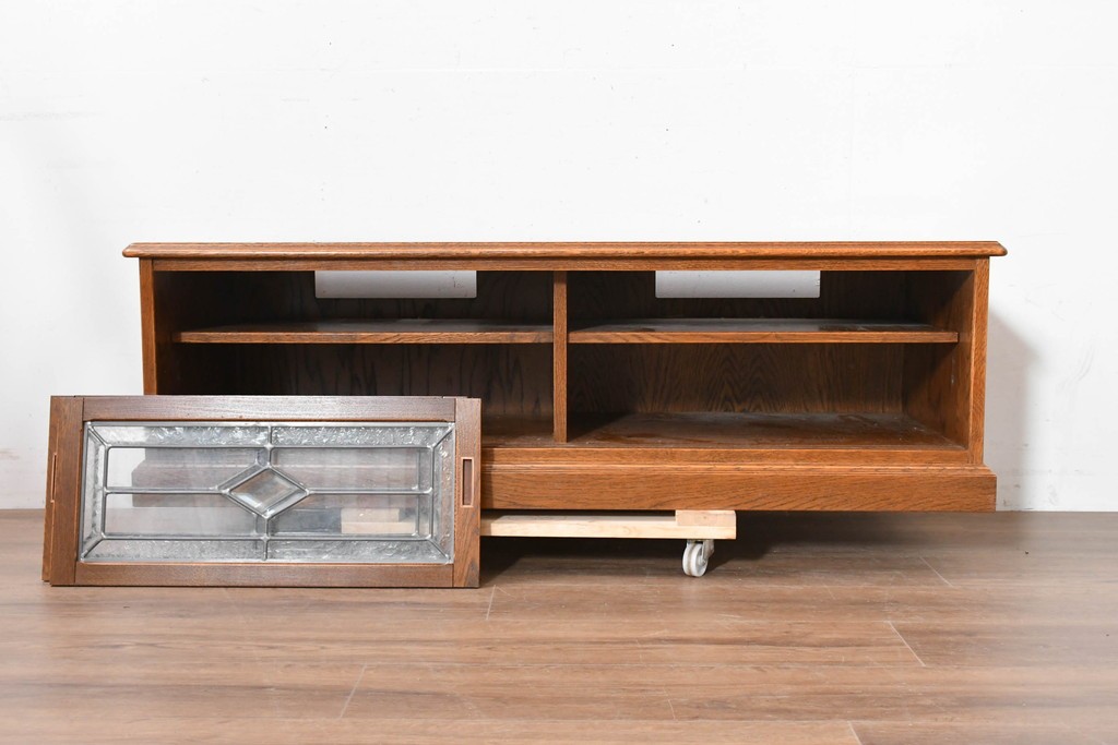 中古　美品　三越家具　COUNTRY HOUSE(カントリーハウス)　 Brugge(ブルージュ)　ステンドグラス扉が美しいテレビボード　(R-090087)