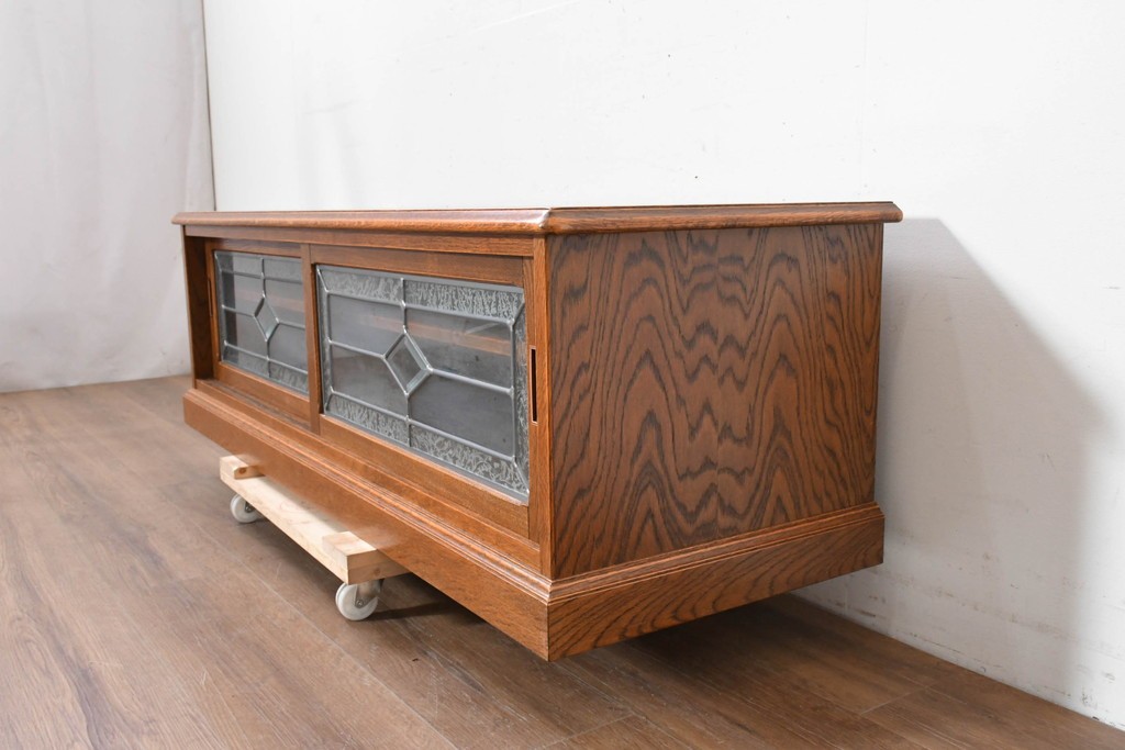 中古　美品　三越家具　COUNTRY HOUSE(カントリーハウス)　 Brugge(ブルージュ)　ステンドグラス扉が美しいテレビボード　(R-090087)