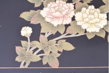 アジアンヴィンテージ　シノワズリ様式のインテリアにぴったり!　花鳥図が美しいサイドテーブル　(R-090095)