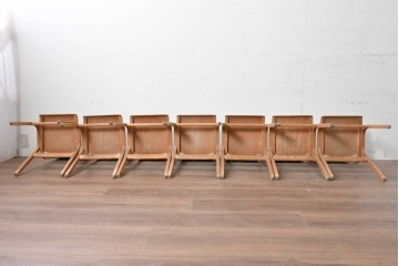 【簡易リペア限定品】　イギリスヴィンテージ　スタッキングできる淡いグリーンカラーのスクールチェア7脚セット　(R-090096)