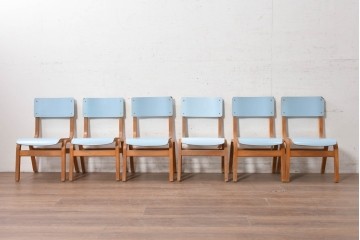 【簡易リペア限定品】　イギリスヴィンテージ　スタッキングできるライトブルーカラーのチャイルドチェア6脚セット　(R-090098)